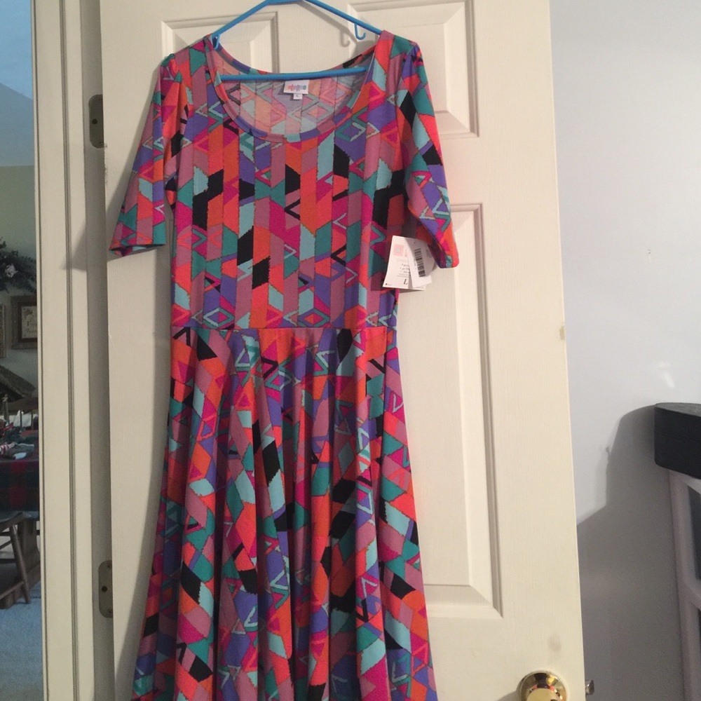 LuLa Roe Nicole Size L
